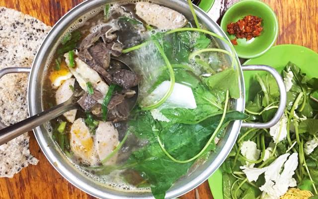 Lẩu bò Sơn Sang – quán nhậu ở Đồng Hới ngon