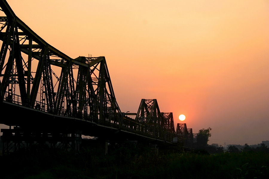 Cầu Long Biên (Hà Nội) – Cây cầu bắc qua ba thế kỉ