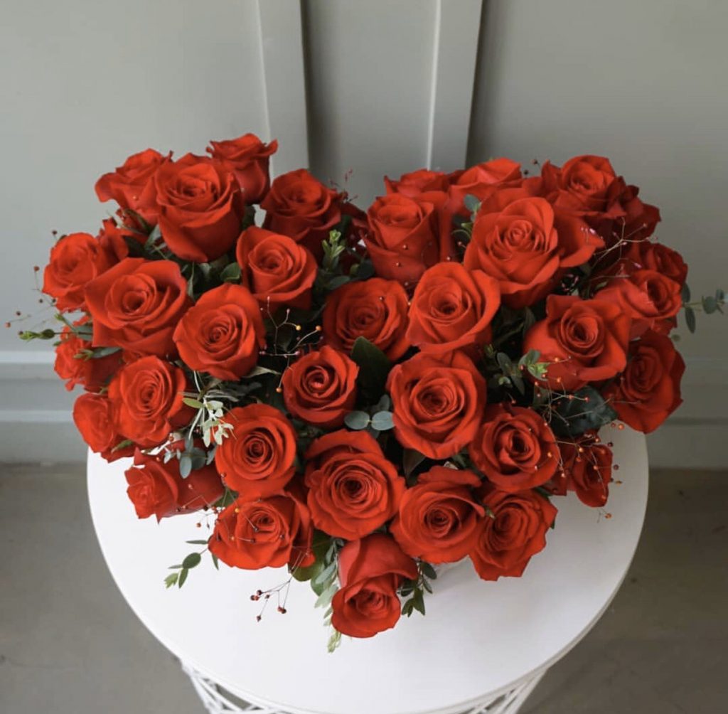 Chùm ảnh bó hoa hồng đẹp hình trái tim lãng mạn nhất
