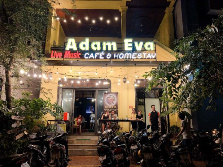Adam & Eva Cafe