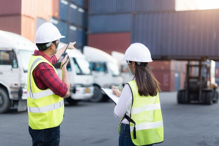 Các nghề trong lĩnh vực Freight Forwarder là gì?