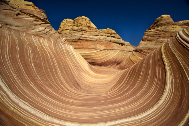 8. Vùng đá cát The Wave, Arizona, Mỹ