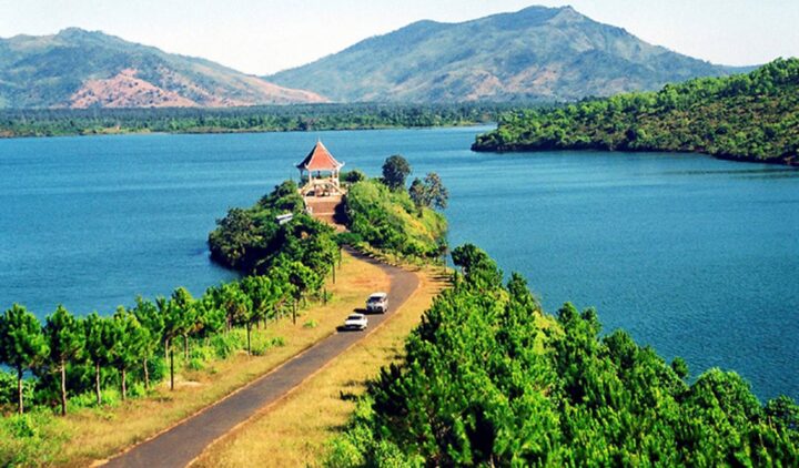 Hồ Tơ Nưng