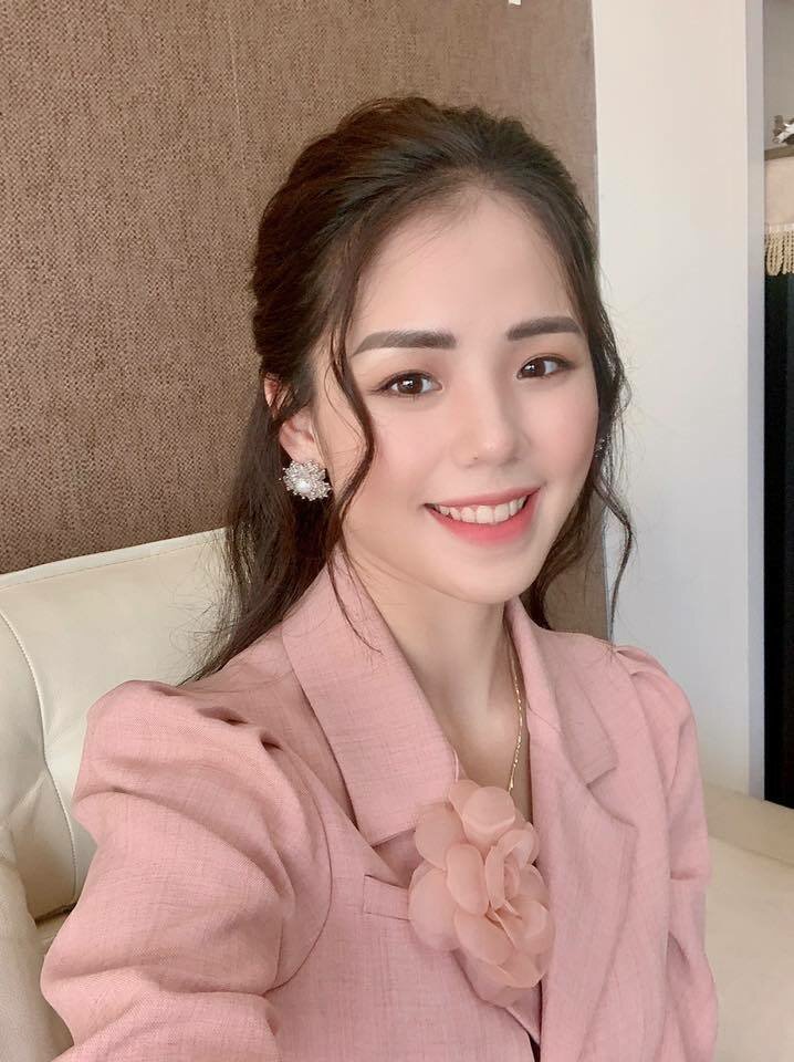 Hương Ly sinh năm bao nhiêu?