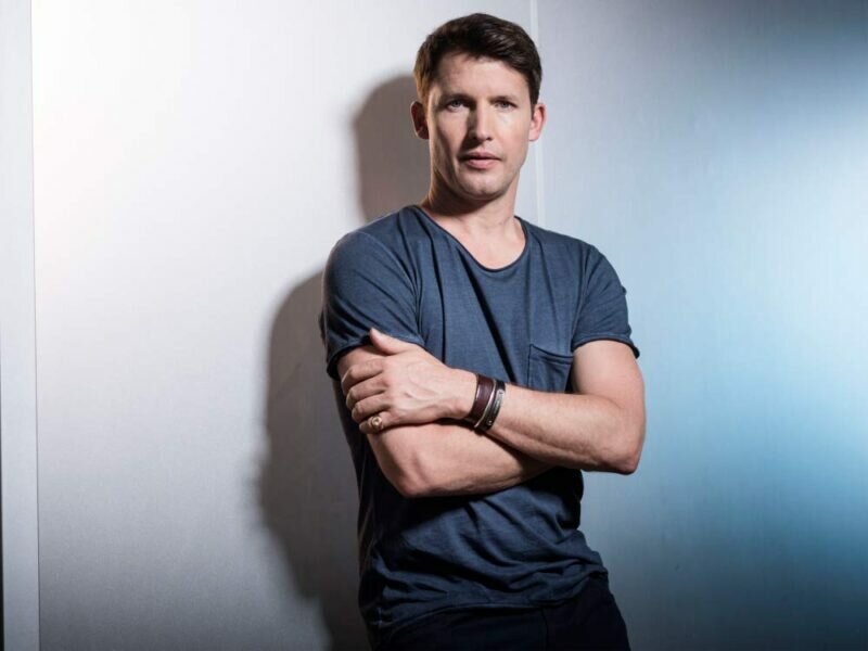 James Blunt sinh năm nào?