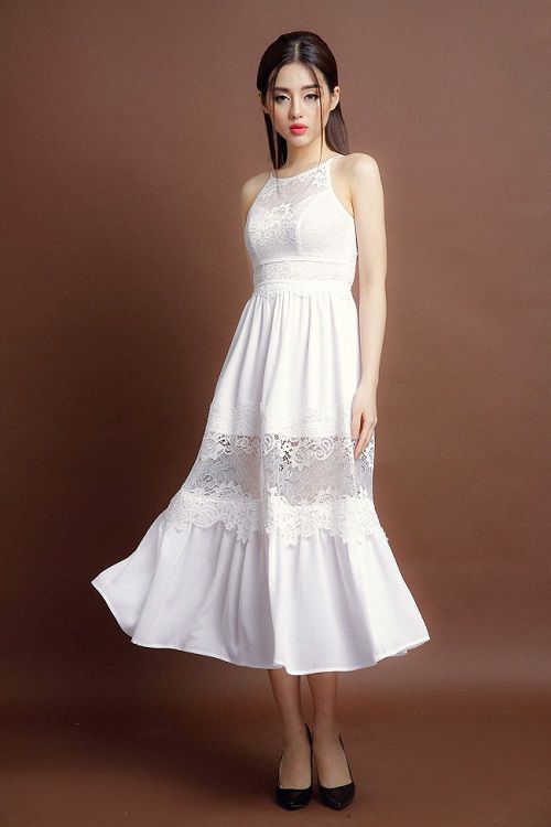 Đầm maxi trắng cổ yếm