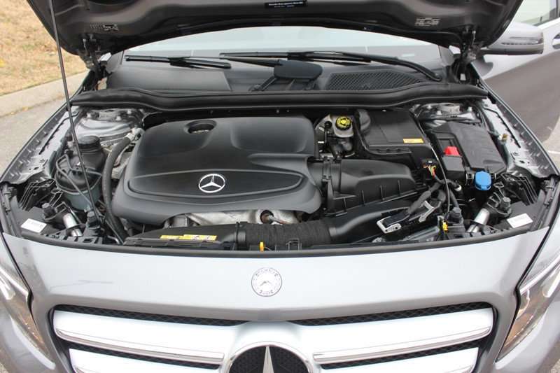 Động cơ của Mercedes GLA 250