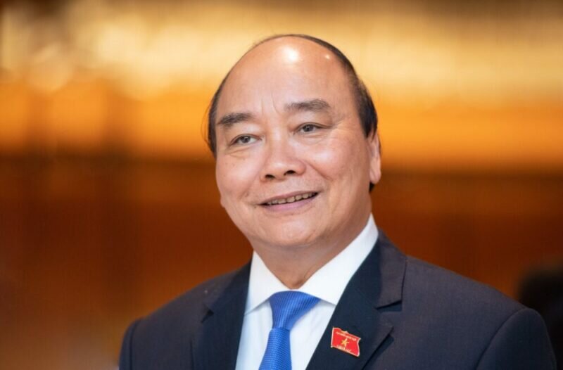 Nguyễn Xuân Phúc giữ chức vụ gì?