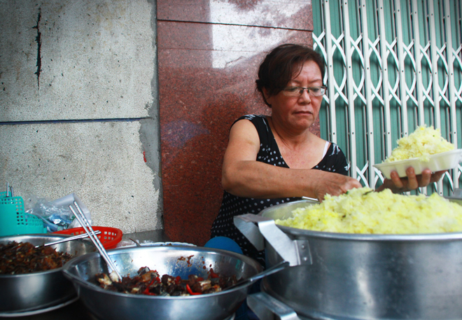 Xôi Cá Cơm Khô – Địa chỉ quán ăn sáng ở Nha Trang giá rẻ