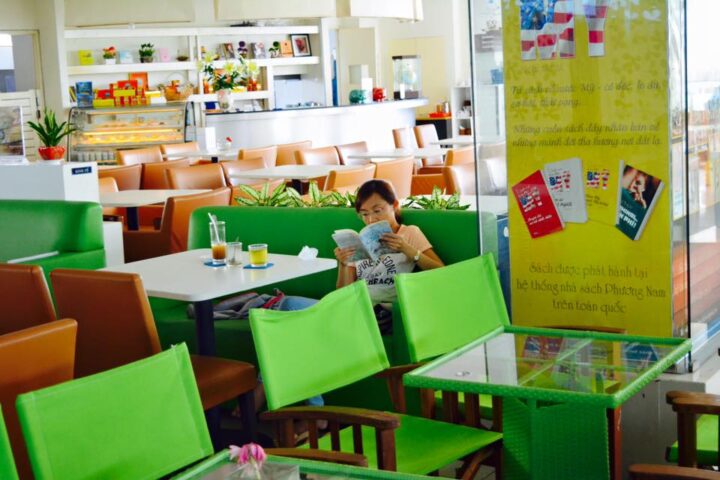 Book Cafe PNC – Cafe sách Phương Nam