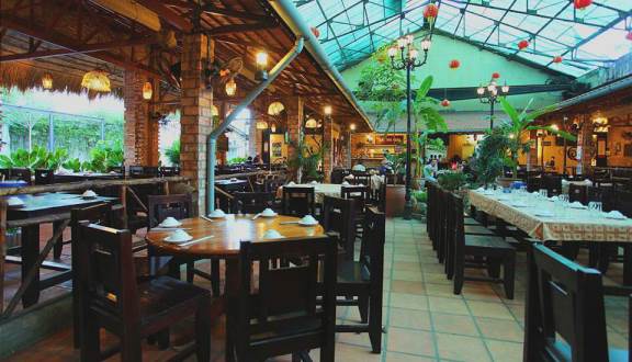 Nhà hàng hải sản Quy Sơn Sầm Sơn