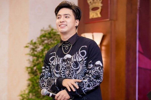 Tăng Nhật Tuệ là ai?