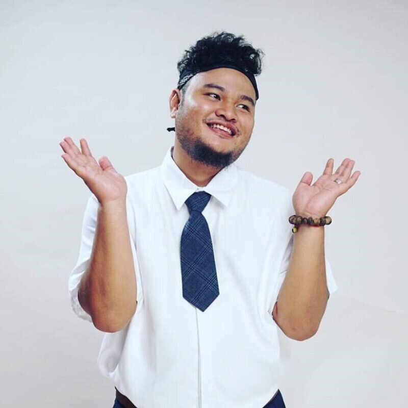 Vinh Râu là ai?