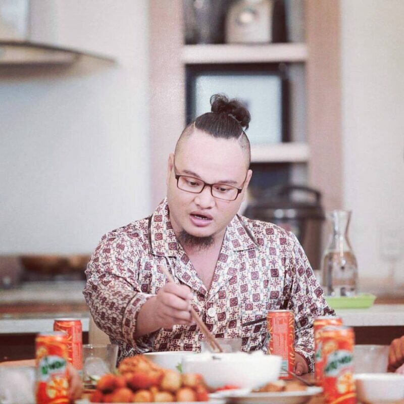 Sự nghiệp của Vinh Râu