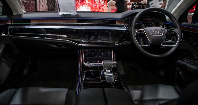 Điểm nhấn nổi bật trong nội thất xe Audi A8L
