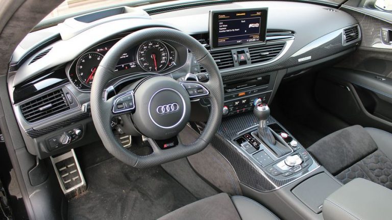 Nội thất xe Audi RS7 có đặc điểm gì nổi bật?