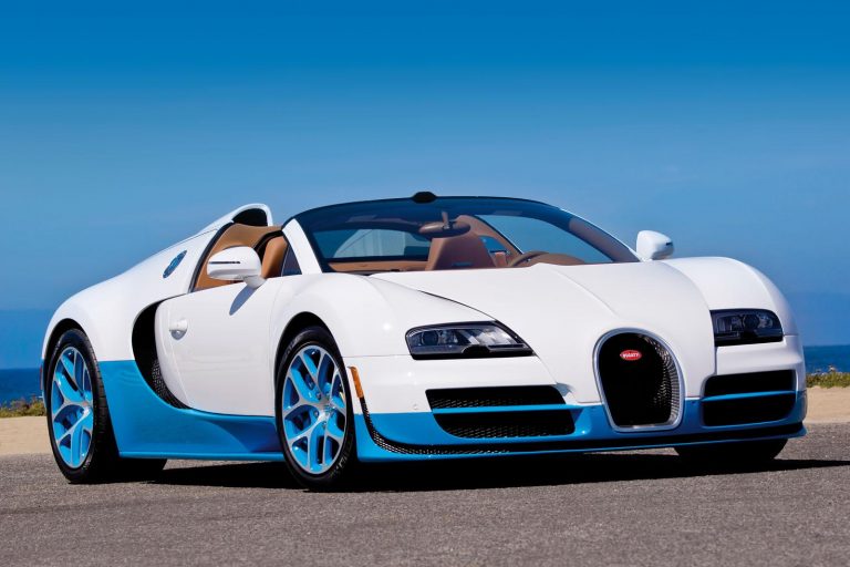 3.  Xe mui trần Bugatti Veyron Grand Sport Vitesse 