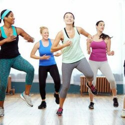 Zumba là gì? Lợi ích tuyệt vời của Zumba đối với sức khỏe con người